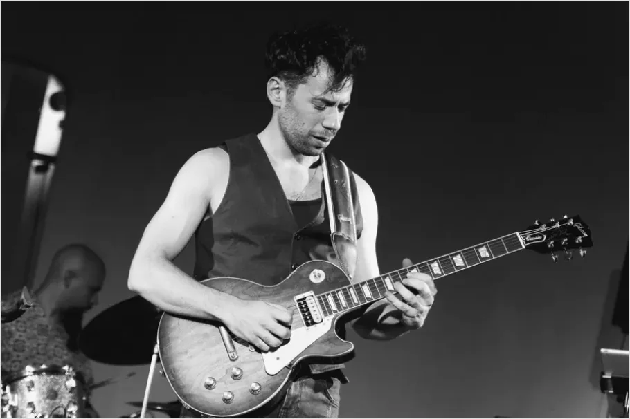 Detail Rock Concert Guitar Solo Photo Number 8