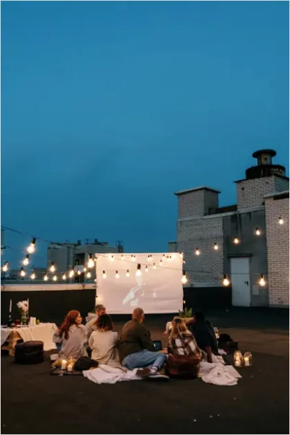 Detail Rooftop Movie Screening City View Photo Number 5