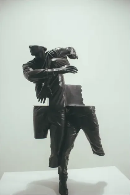 Detail Sculpture Gallery Modern Art Photo Number 4