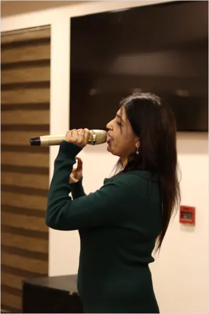 Detail Sing Along Fans Concert Photo Number 10