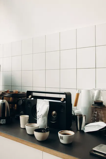 Detail Smart Speaker On Kitchen Counter Minimal Number 2