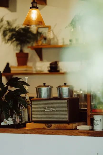 Detail Smart Speaker On Kitchen Counter Minimal Number 11