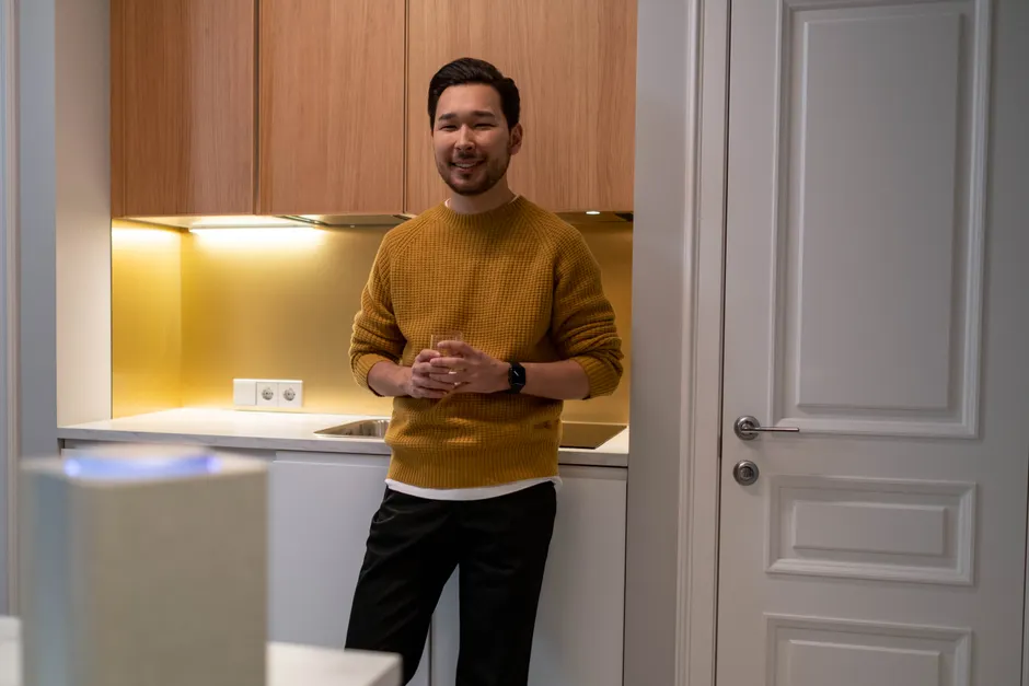 Detail Smart Speaker On Kitchen Counter Minimal Number 4