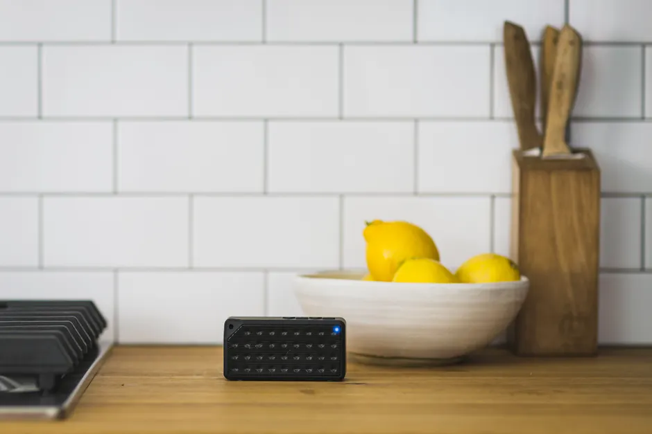 Detail Smart Speaker On Kitchen Counter Minimal Number 5