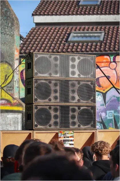 Detail Speaker Stacks Line Array Photo Number 7