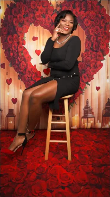 Detail Step And Repeat Backdrop Portrait Photo Number 5