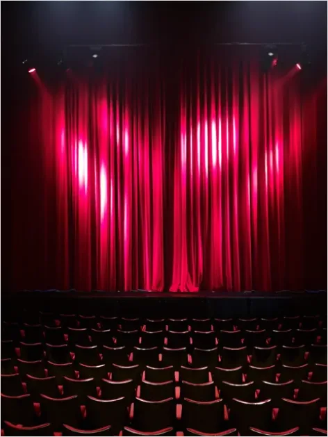 Detail Theater Stage Curtain Spotlight Photo Number 3