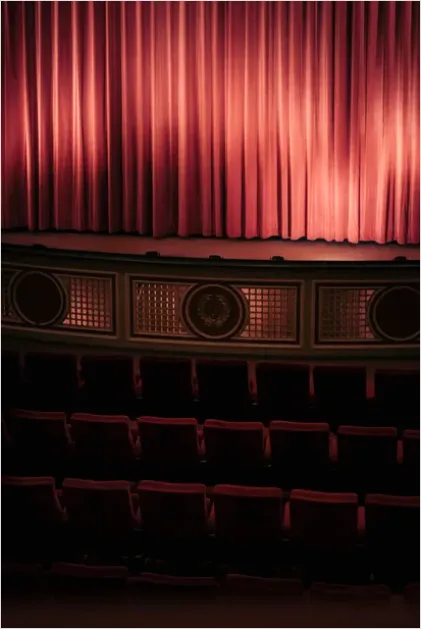 Detail Theater Stage Curtain Spotlight Photo Number 5