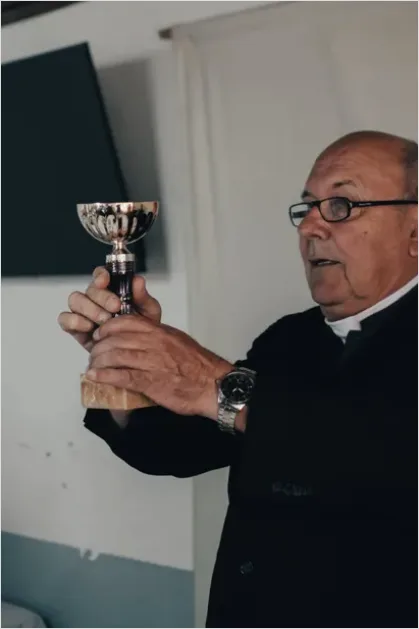 Detail Trophy Presentation Event Photo Number 10