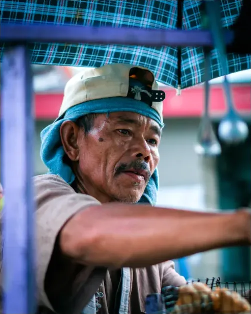 Detail Urban Street Vendor Close Up Photo Number 13
