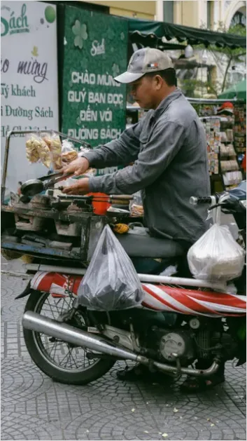 Detail Urban Street Vendor Close Up Photo Number 4