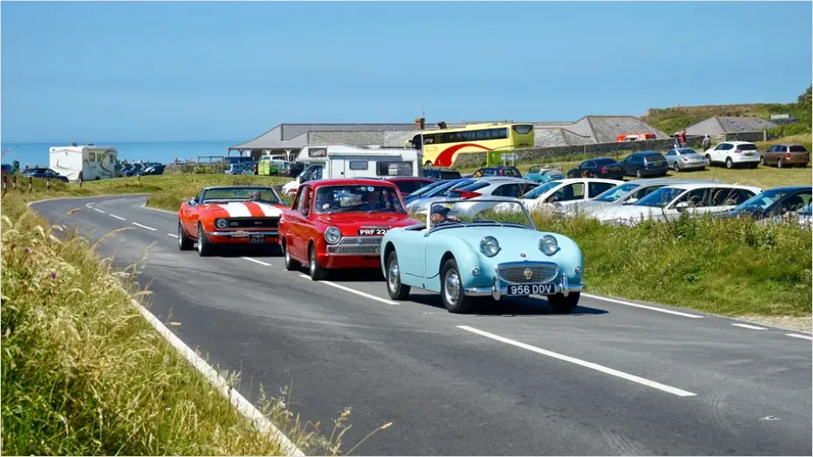 Detail Vintage Car Rally Group Photo Number 12