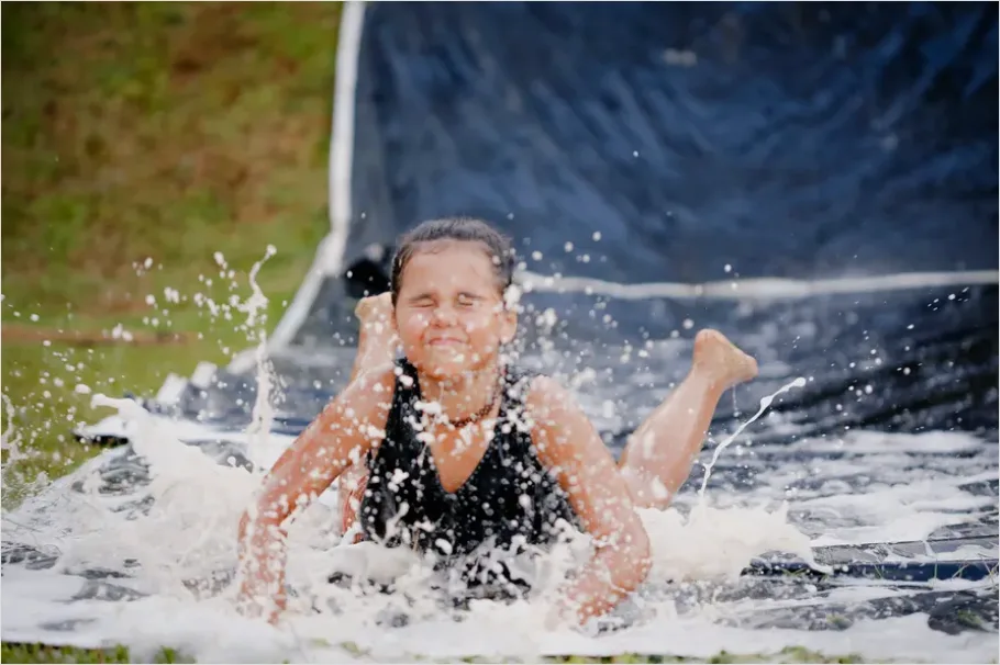 Detail Water Park Slide Splashing Photo Number 14