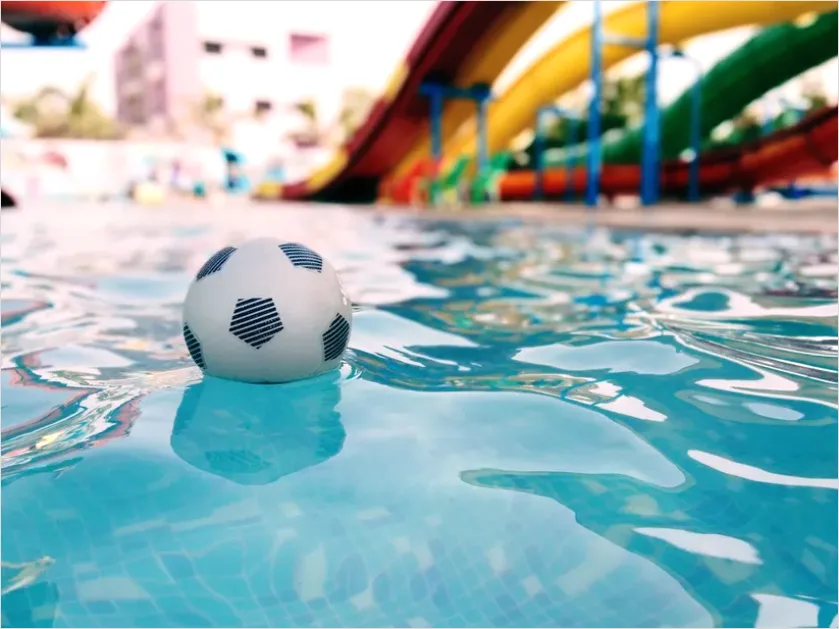 Detail Water Park Slide Splashing Photo Number 9