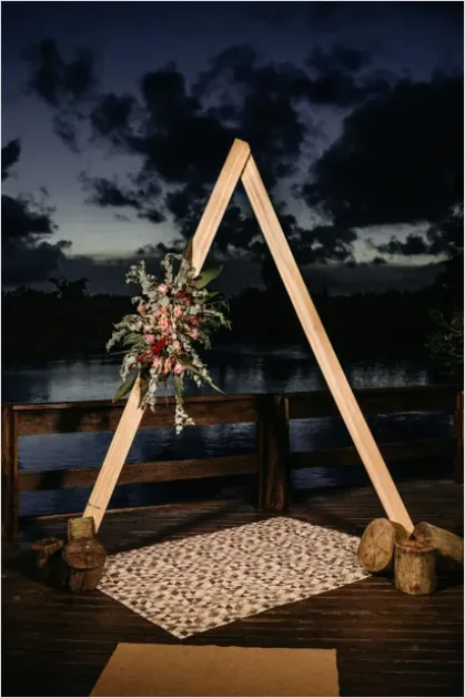 Detail Wedding Ceremony Outdoor Arch Photo Number 9