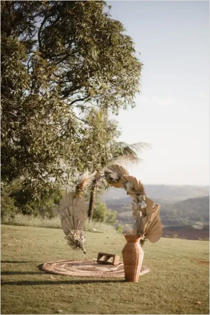 Detail Wedding Ceremony Outdoor Arch Photo Number 10