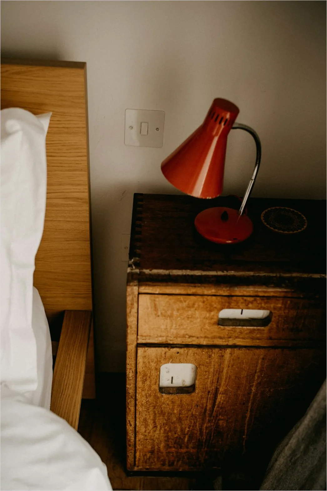 Detail Bluetooth Speaker On Bedside Table Number 5