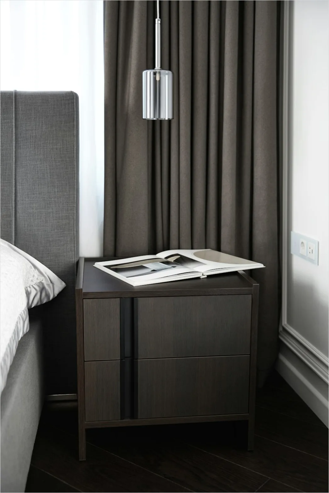 Detail Bluetooth Speaker On Bedside Table Number 9