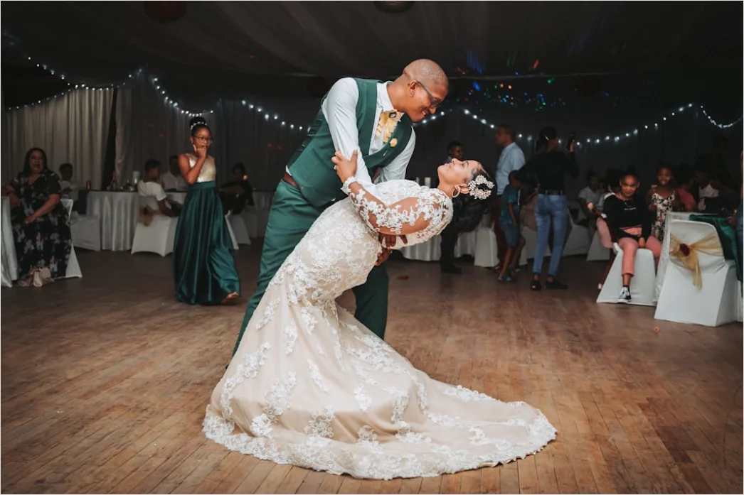 Detail Bride And Groom First Dance Moment Number 2