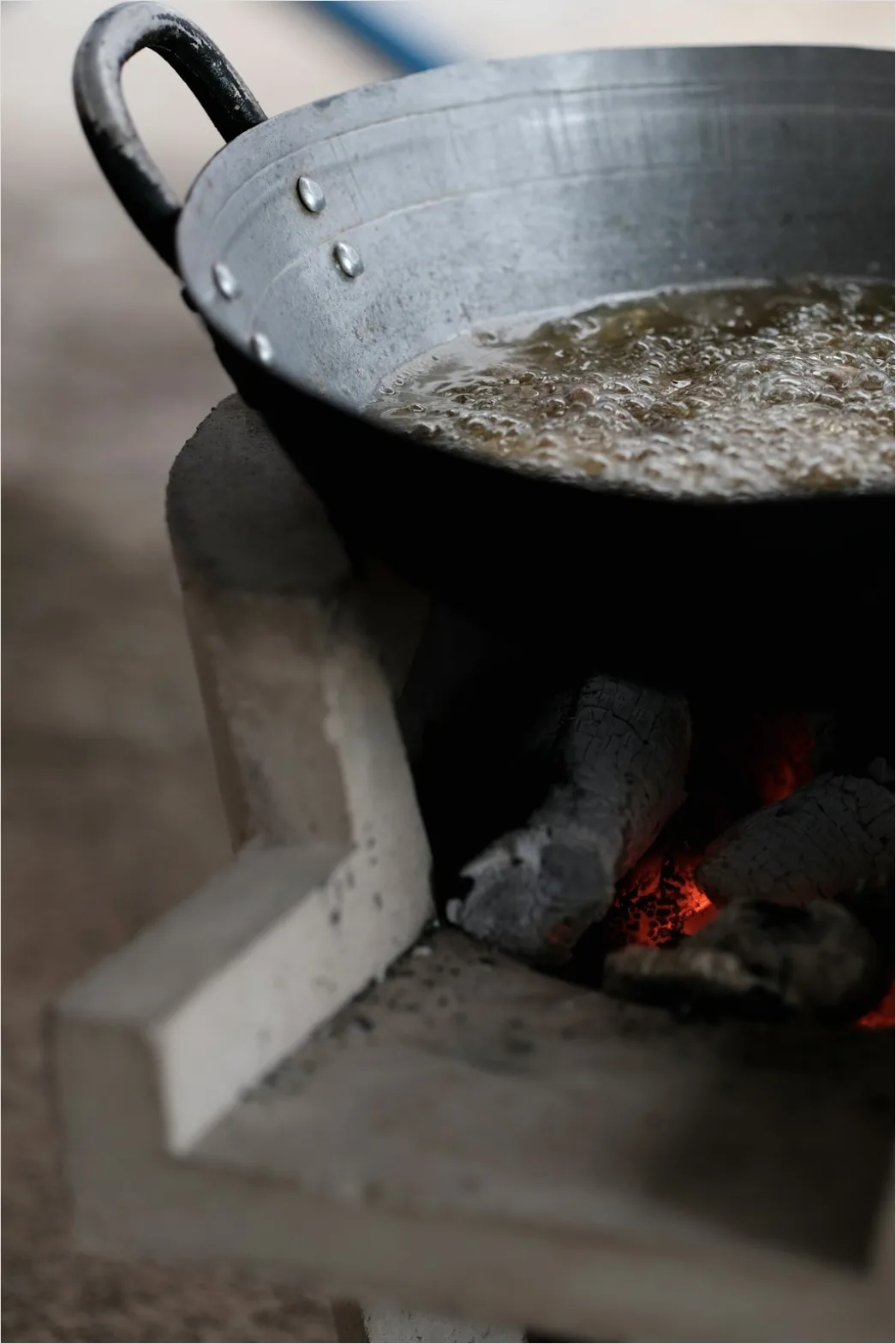 Detail Cast Iron Skillet Cooking On Stove Number 13
