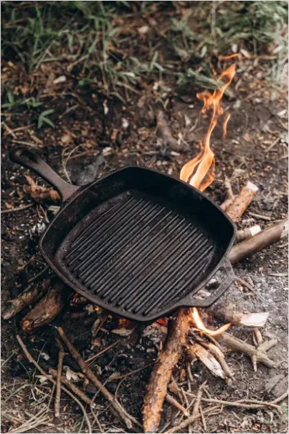 Detail Cast Iron Skillet On Stove Number 12