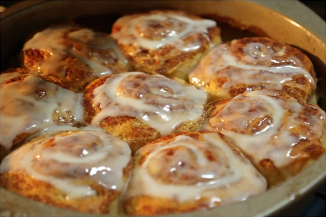 Detail Cinnamon Rolls Icing Drizzle Close Up Number 11