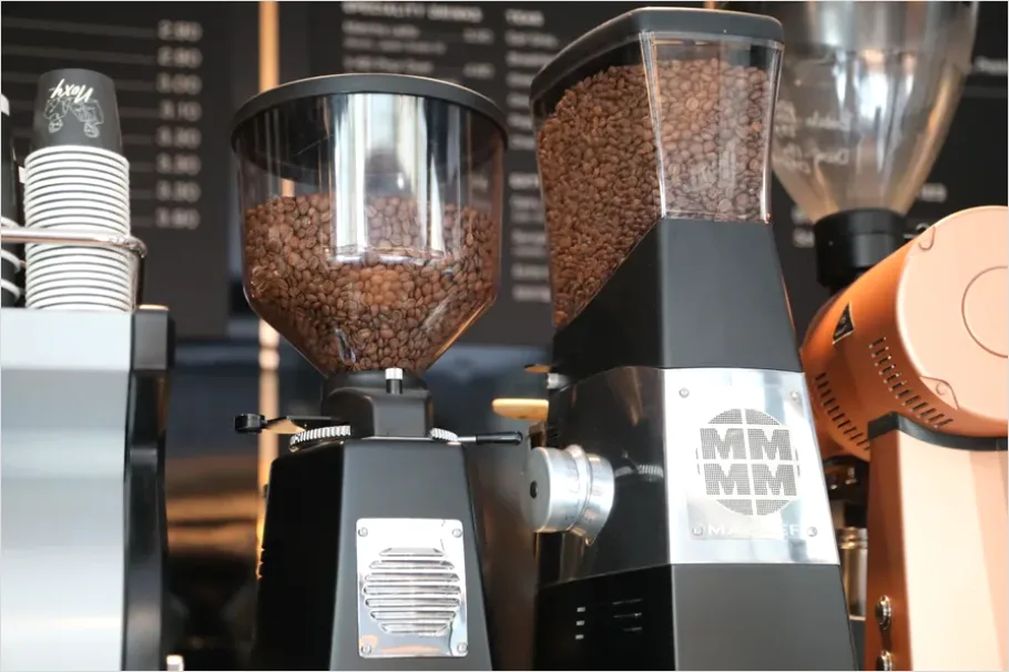 Detail Coffee Grinder And Beans Number 2