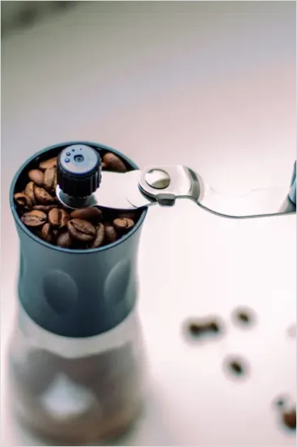 Detail Coffee Grinder And Beans Number 14