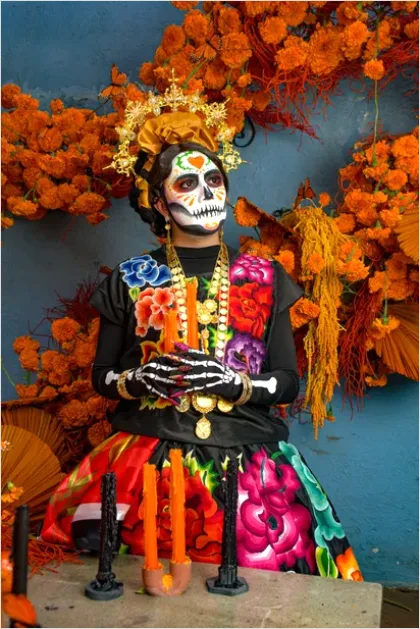 Detail Day Of The Dead Altar Marigolds Candles Number 11