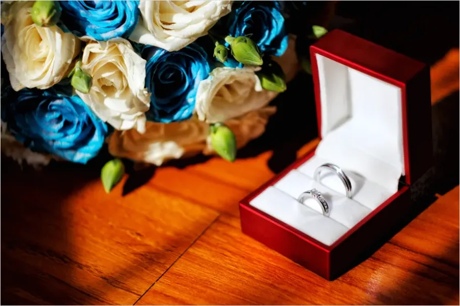 Detail Diamond Ring In Box Number 14