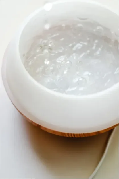 Detail Diffuser With Essential Oils Number 12