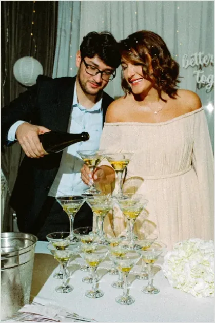Detail Engagement Party Toast Photo Number 16