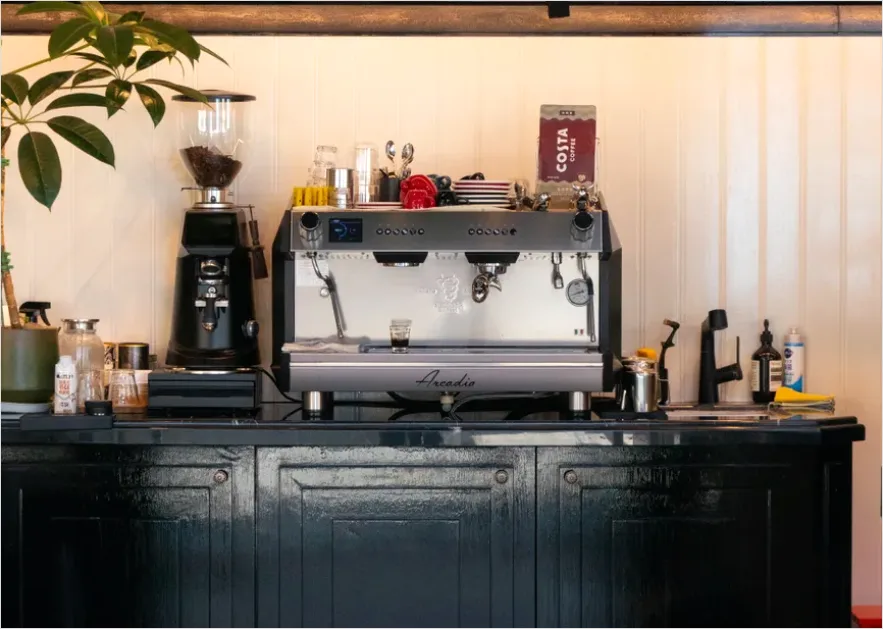 Detail Espresso Machine On Counter Number 15