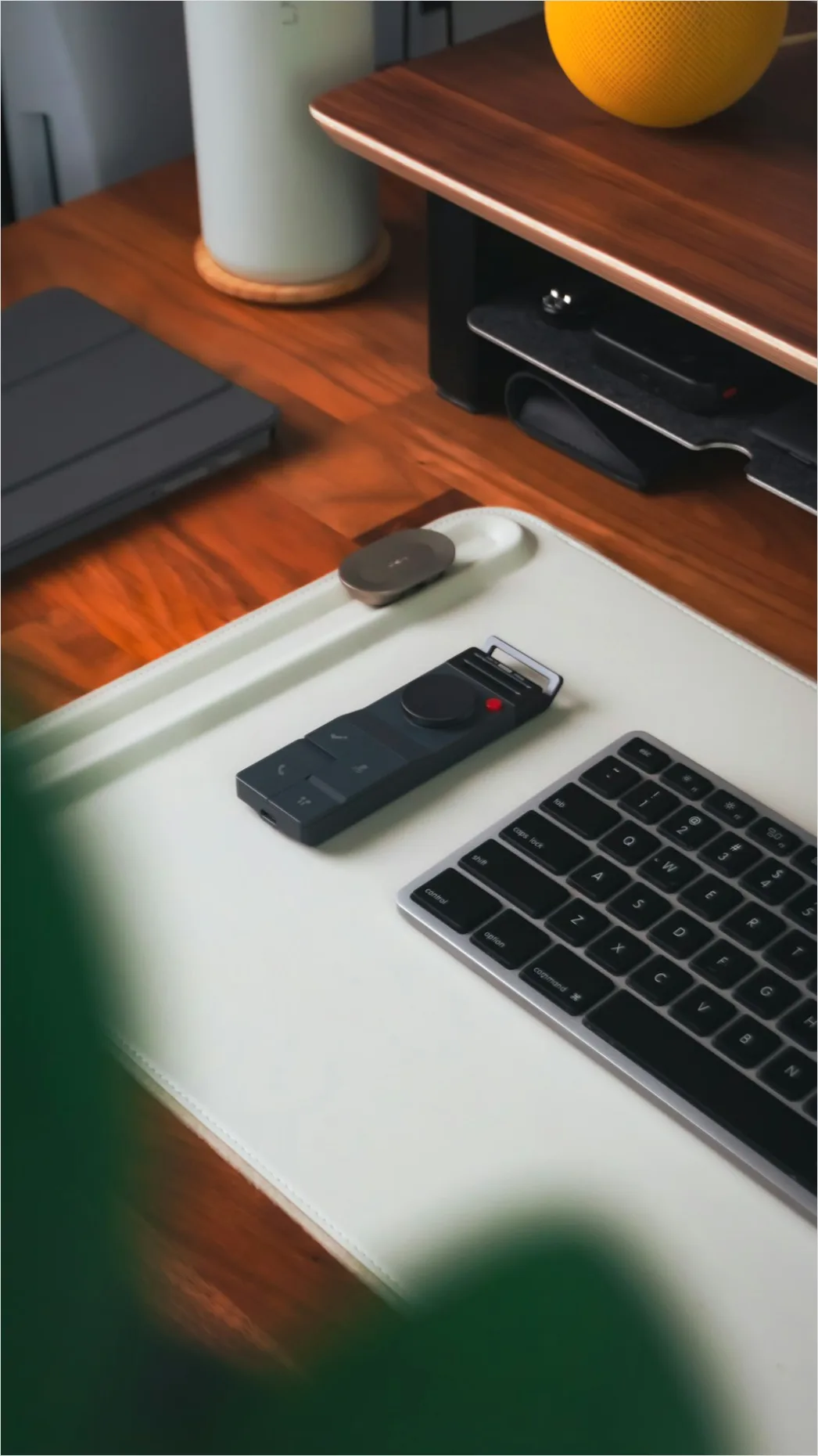 Detail External Hard Drive On Desk Number 8