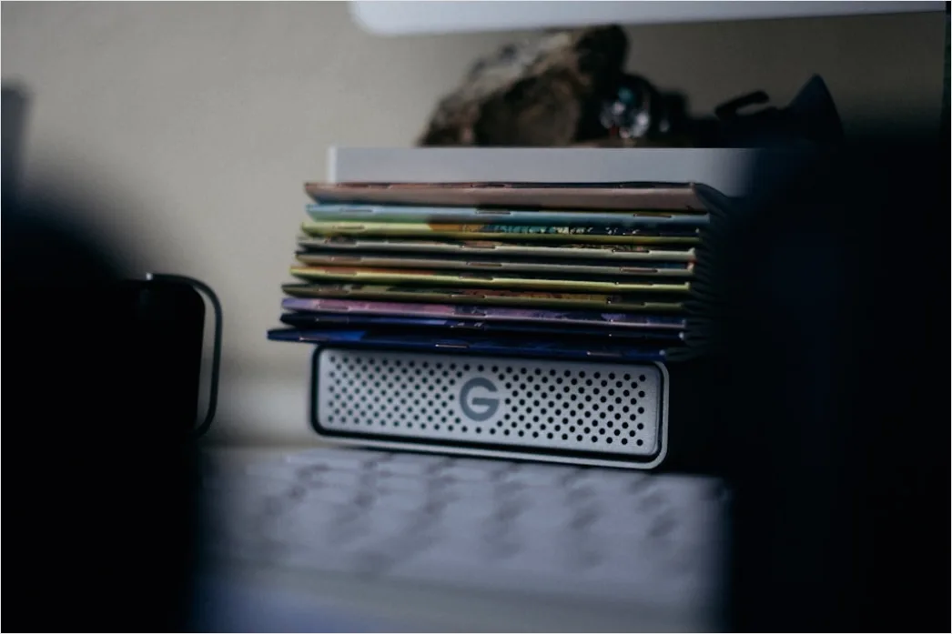 Detail External Hard Drive On Desk Number 9