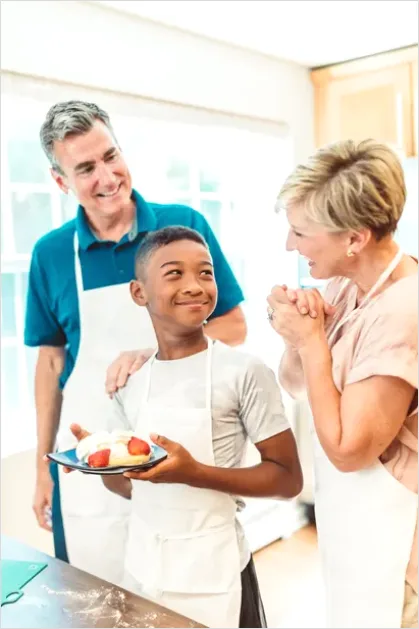 Detail Family Cooking Together Kitchen Lifestyle Number 10