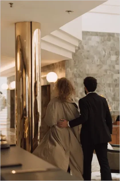 Detail Family Hotel Check In Lobby Scene Number 5