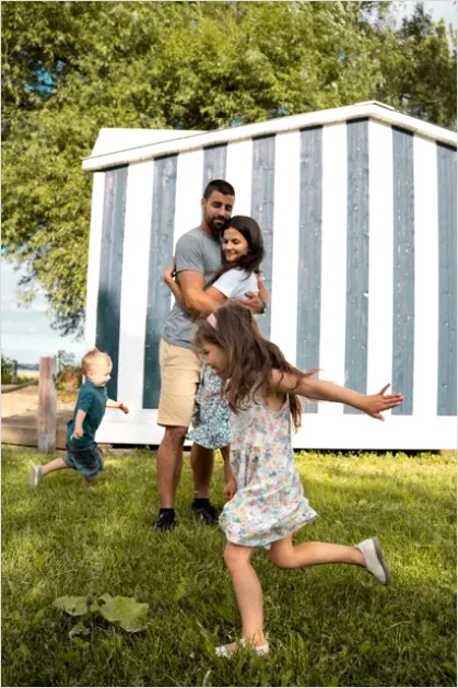 Detail Family Playing In Park Candid Moment Number 12