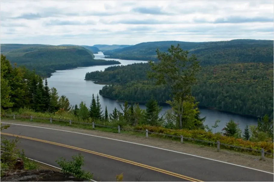 Detail Family Road Trip Scenic Overlook View Number 15