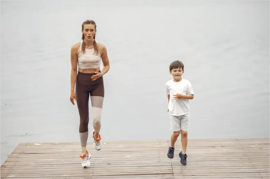 Detail Family Workout In Park Morning Number 11