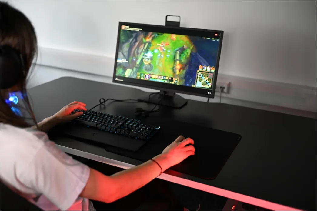 Detail Gaming Mouse Pad Large Number 4