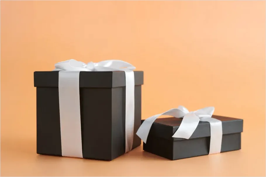 Detail Gift Box With Ribbon Number 3