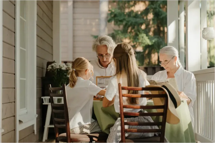 Detail Grandparents With Grandchildren Baking Together Number 11