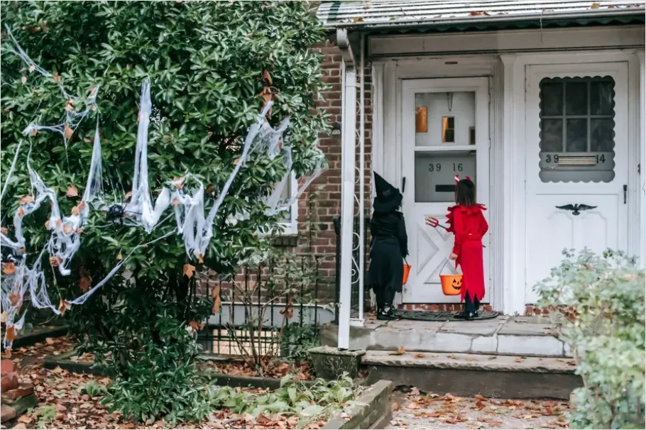 Detail Halloween Costume Kids Trick Or Treat Number 2