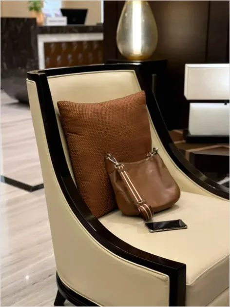 Detail Handbag On Chair Aesthetic Number 13