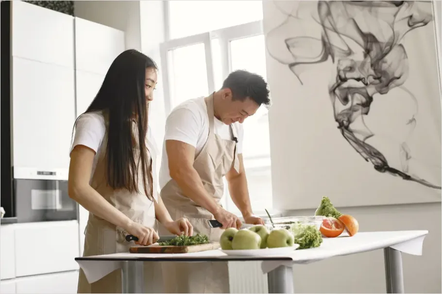 Detail Healthy Family Meal Prep Cutting Vegetables Number 12