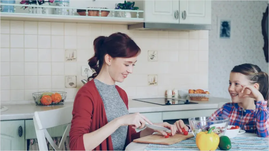 Detail Healthy Family Meal Prep Cutting Vegetables Number 8