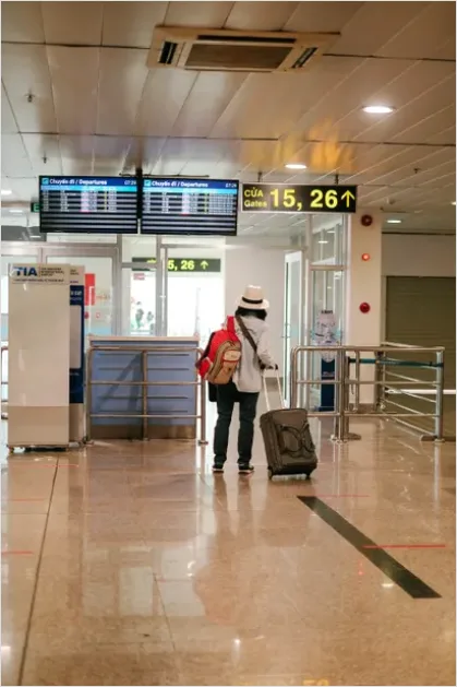 Detail Holiday Travel Airport With Suitcase Number 15