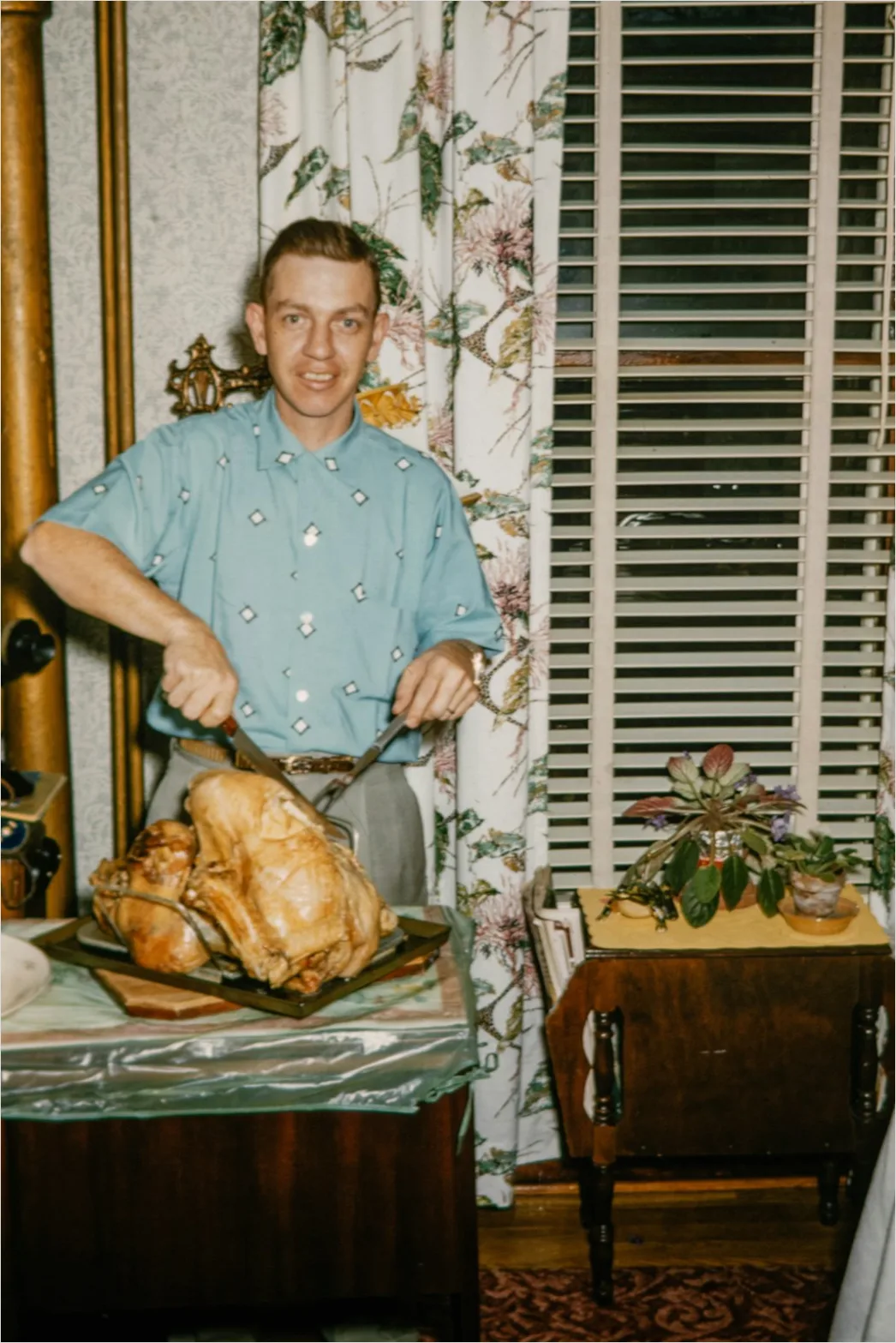 Detail Holiday Turkey Carving Dinner Table Scene Number 11