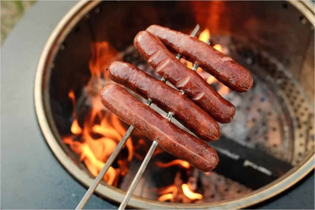 Detail Hot Dogs On Grill Backyard Party Number 10